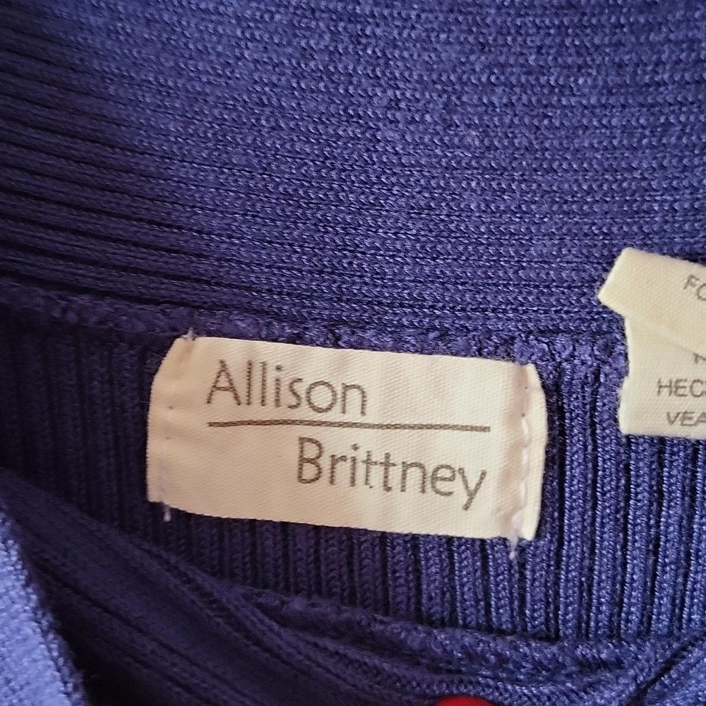 Allison Brittney Top - Picture 4 of 9